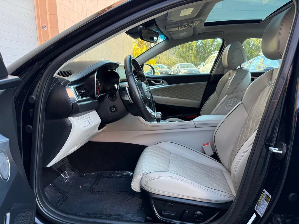 Used 2020 Genesis G70 2.0T w/ Prestige Package AWD/4WD image 11