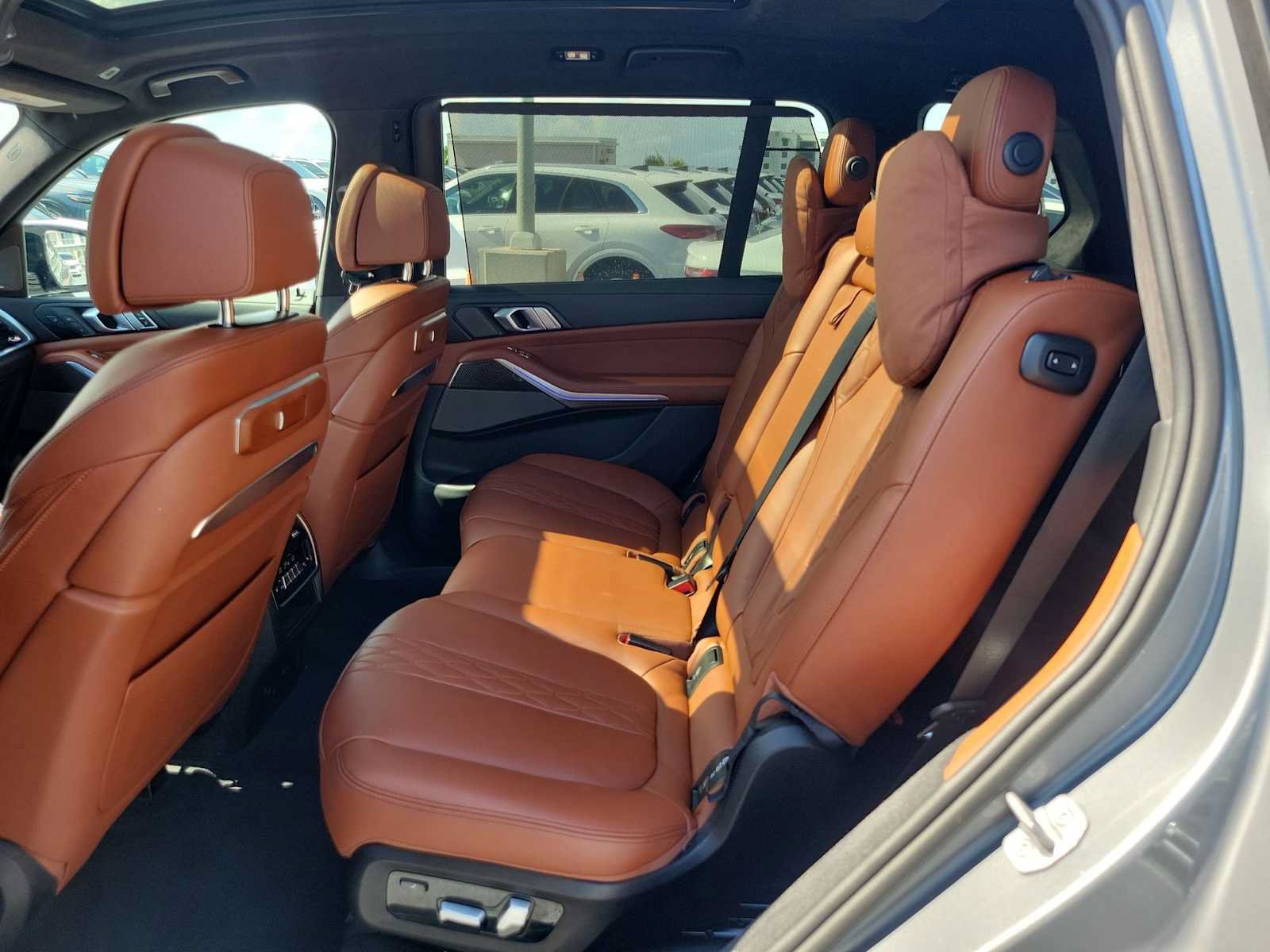Used 2024 BMW X7 M60i w/ Executive Package AWD/4WD image 19