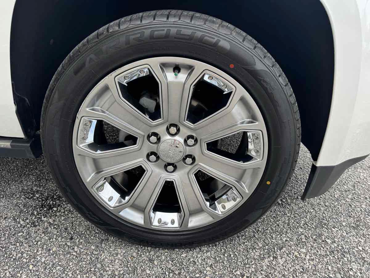 Used 2018 GMC Yukon Denali w/ Open Road Package RWD image 40