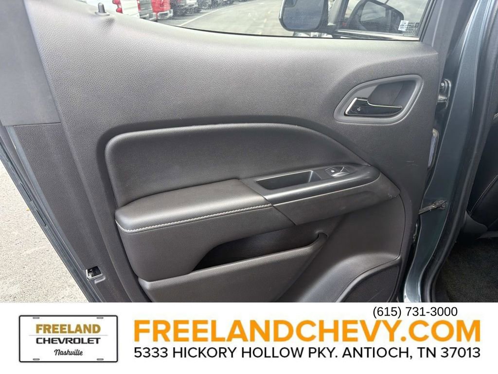 Used 2015 GMC Canyon SLT image 16