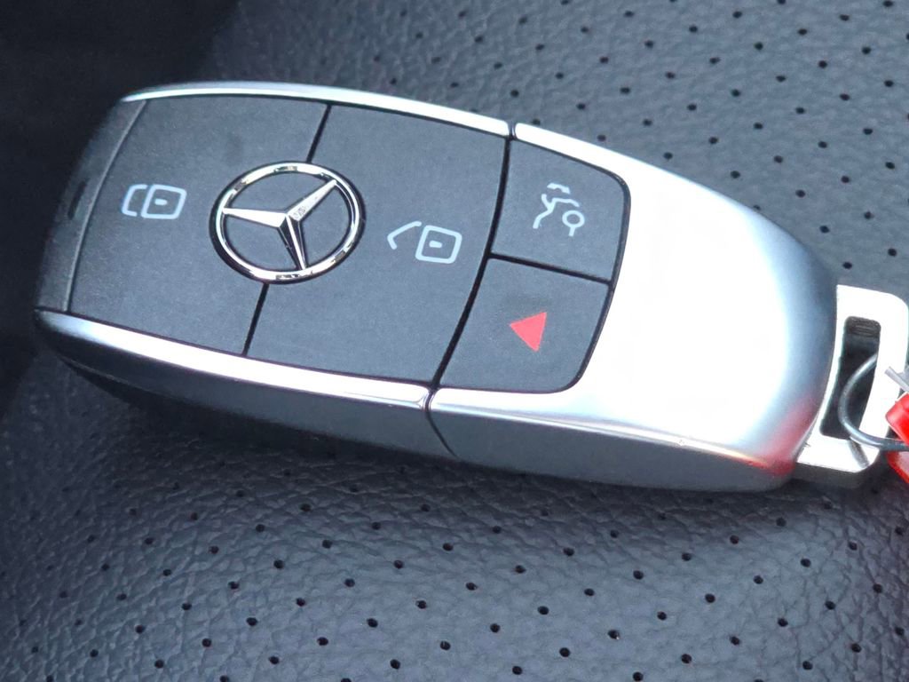 Certified 2026 Mercedes-Benz GLE 350 4MATIC image 36