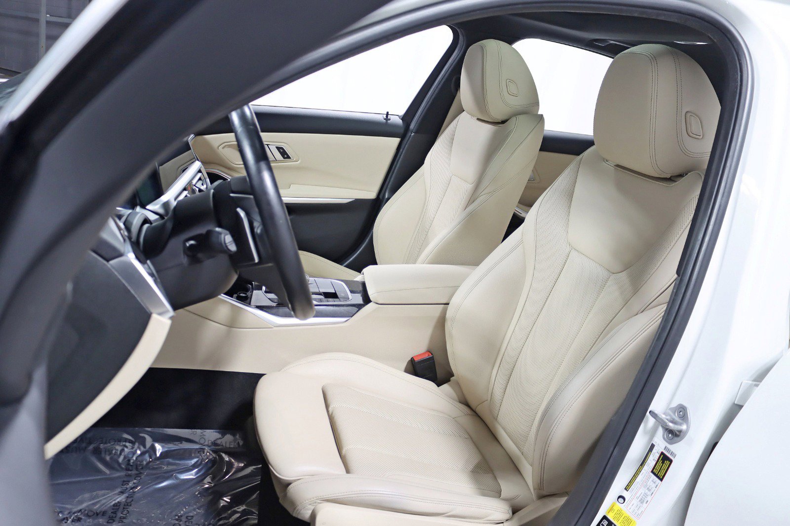 Used 2022 BMW 330i xDrive Sedan w/ Premium Package image 28