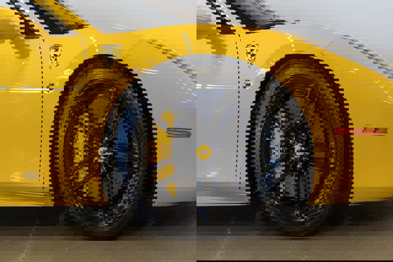 Used 2018 Ferrari 488 Spider image 39