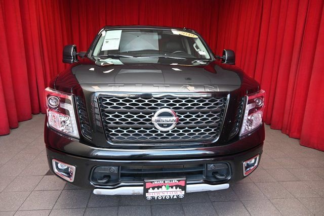 Used 2019 Nissan Titan PRO-4X w/ Pro-4x Convenience Package image 9