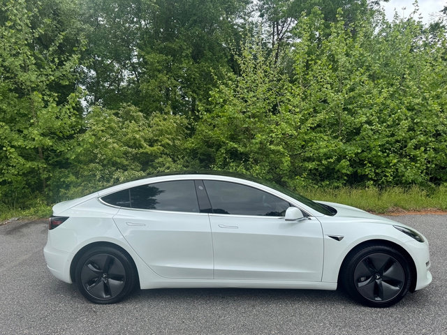Used 2019 Tesla Model 3 Mid Range RWD image 5