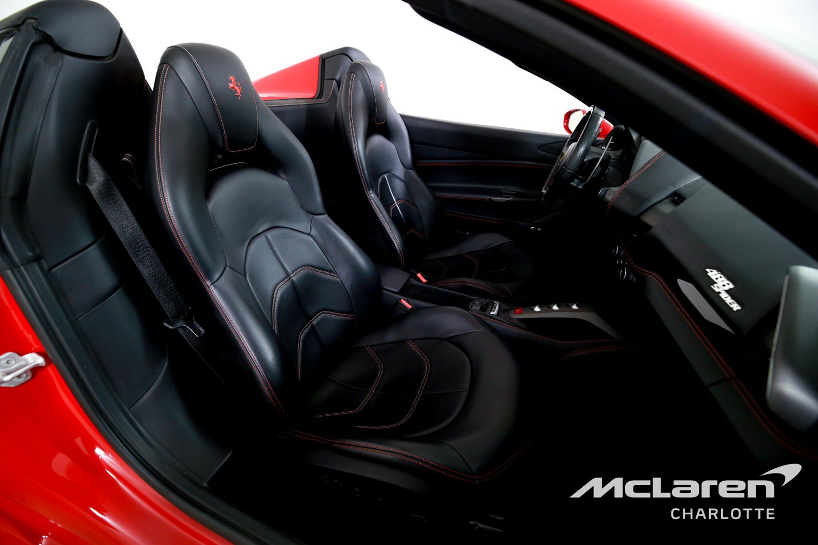 Used 2019 Ferrari 488 Spider RWD image 18