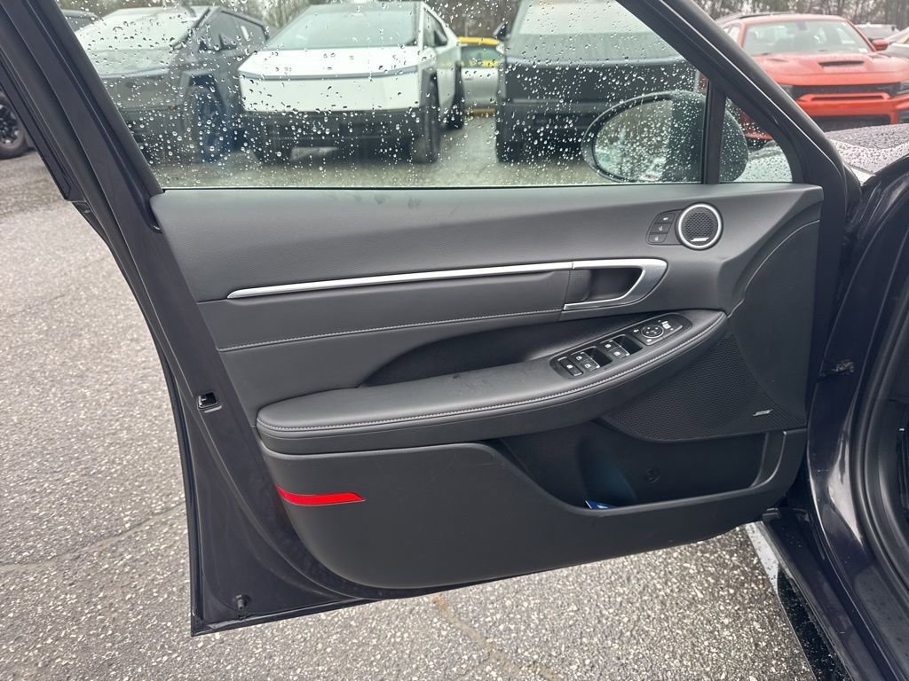 Used 2023 Hyundai Sonata Limited image 27