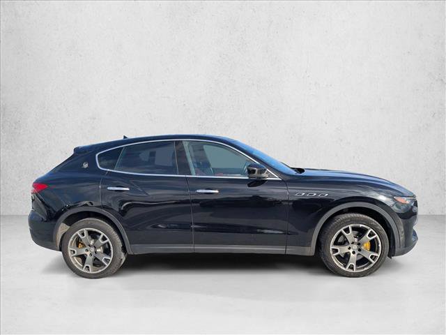 Used 2017 Maserati Levante image 4