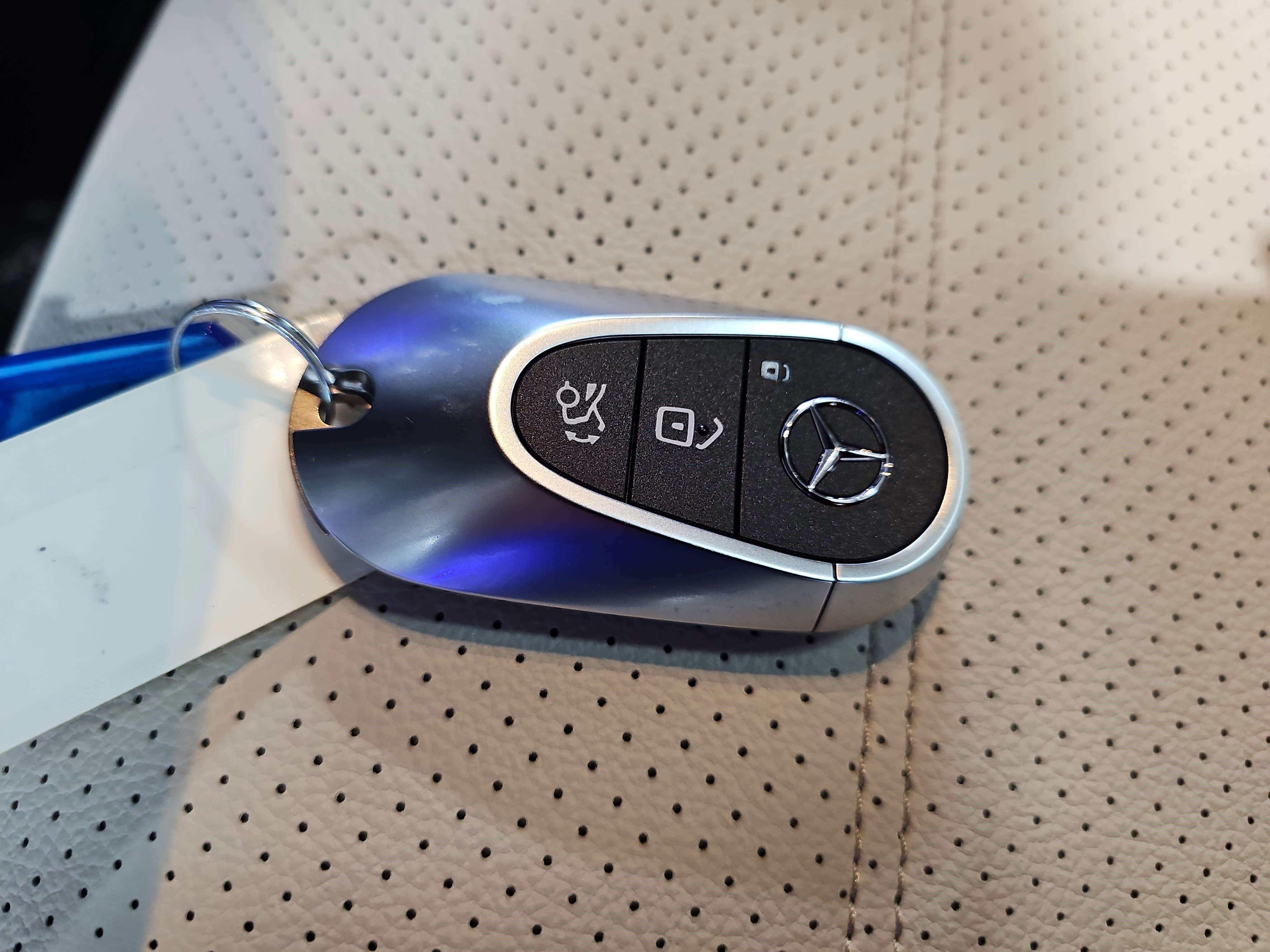 Certified 2025 Mercedes-Benz GLC 300 4MATIC image 38