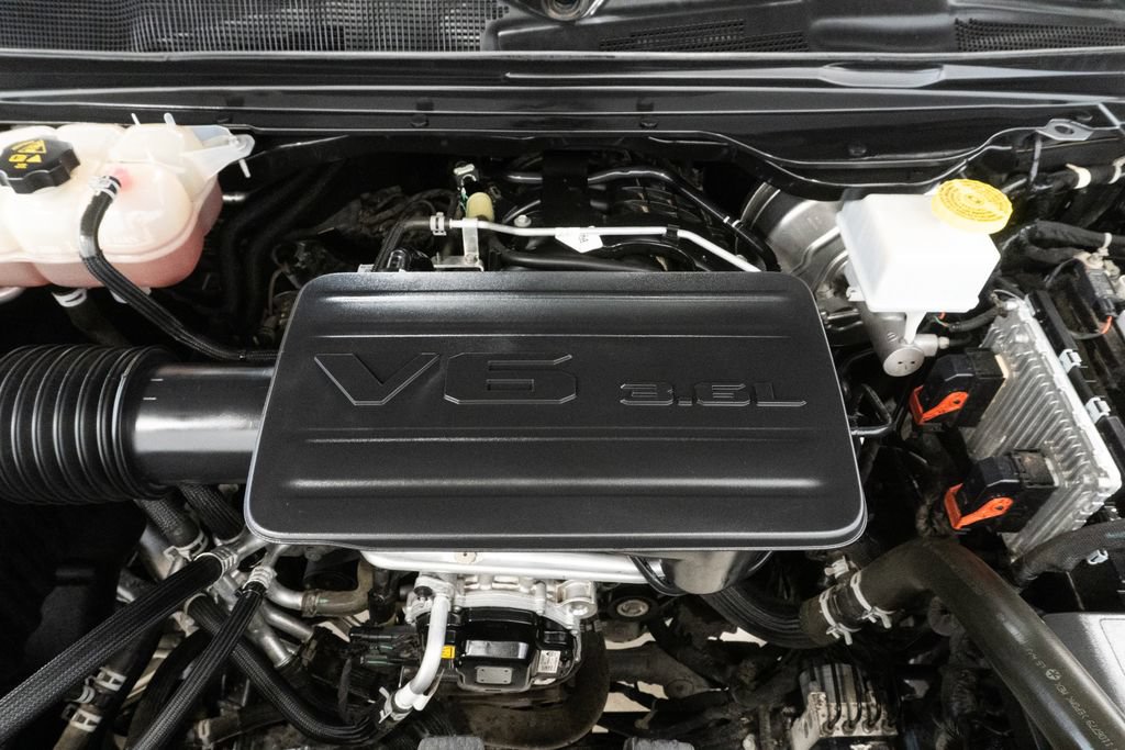 Used 2023 RAM 1500 Big Horn AWD/4WD image 4
