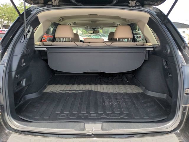 Used 2019 Subaru Outback 2.5i Limited AWD/4WD image 14