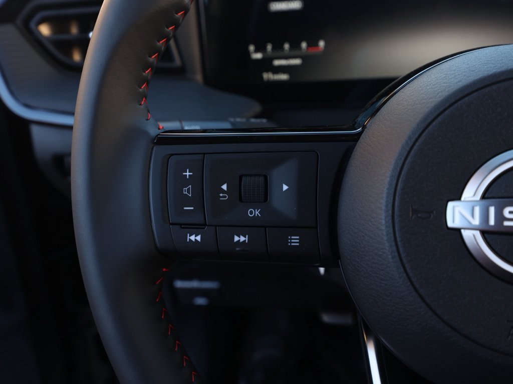 New 2026 Nissan Kicks SR FWD image 26