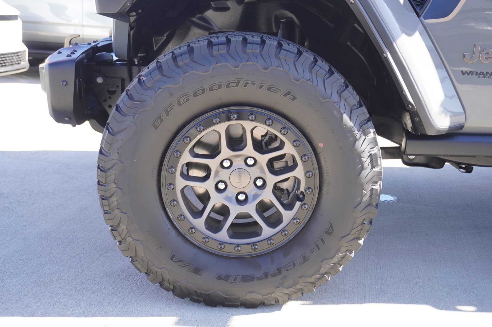 Used 2022 Jeep Wrangler Unlimited Rubicon w/ Xtreme Recon 35" Tire Package AWD/4WD image 19