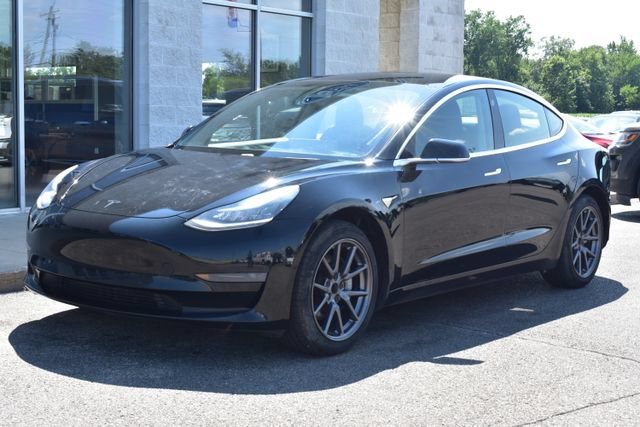 Used 2020 Tesla Model 3 Standard Range RWD image 16