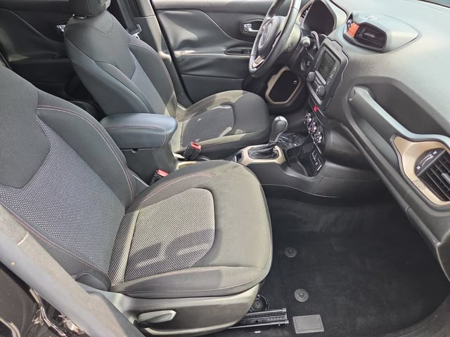 Used 2016 Jeep Renegade 75th Anniversary FWD image 17