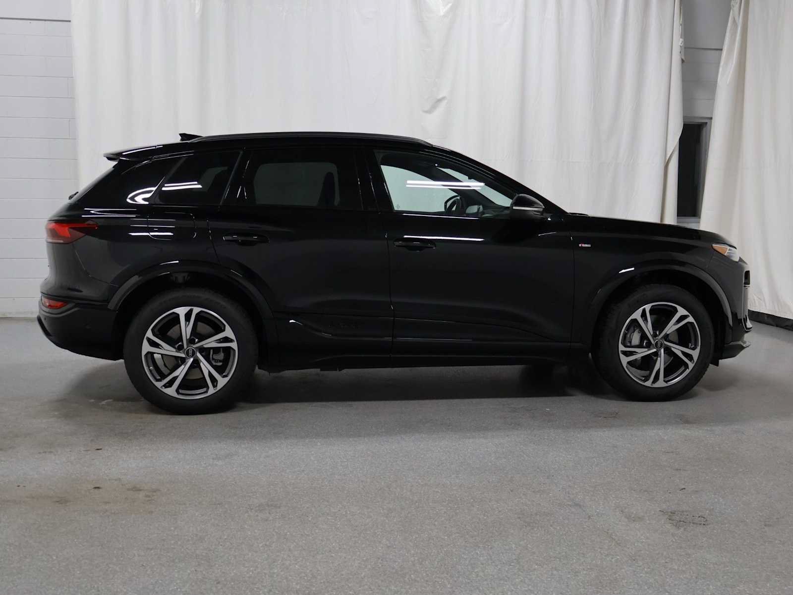 New 2027 Audi Q6 e-tron Premium Plus AWD/4WD image 10