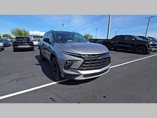 New 2026 Chevrolet Blazer LT w/ Midnight/Sport Edition FWD image 27
