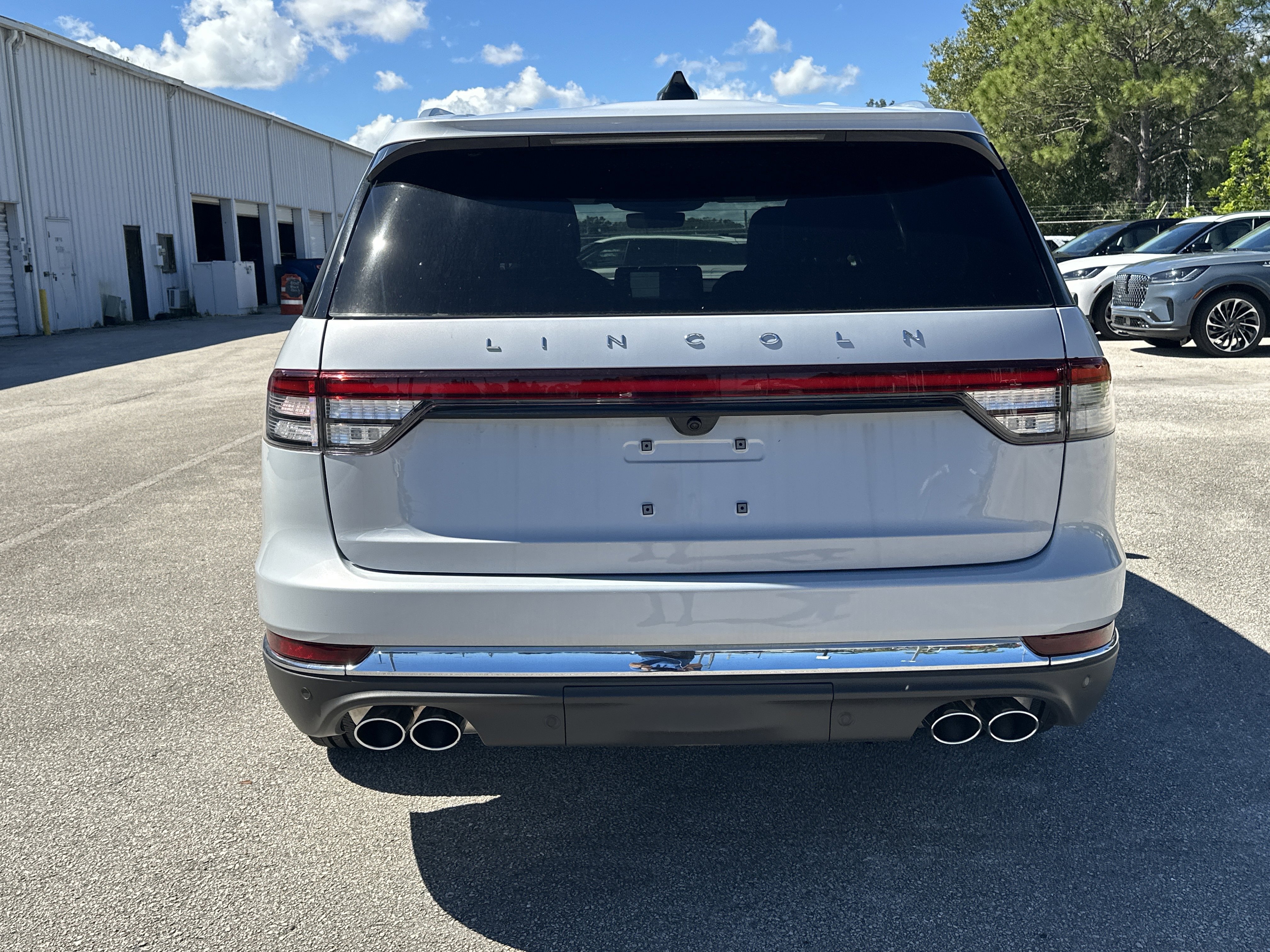 New 2025 Lincoln Aviator Reserve w/ Equipment Group 201A image 7