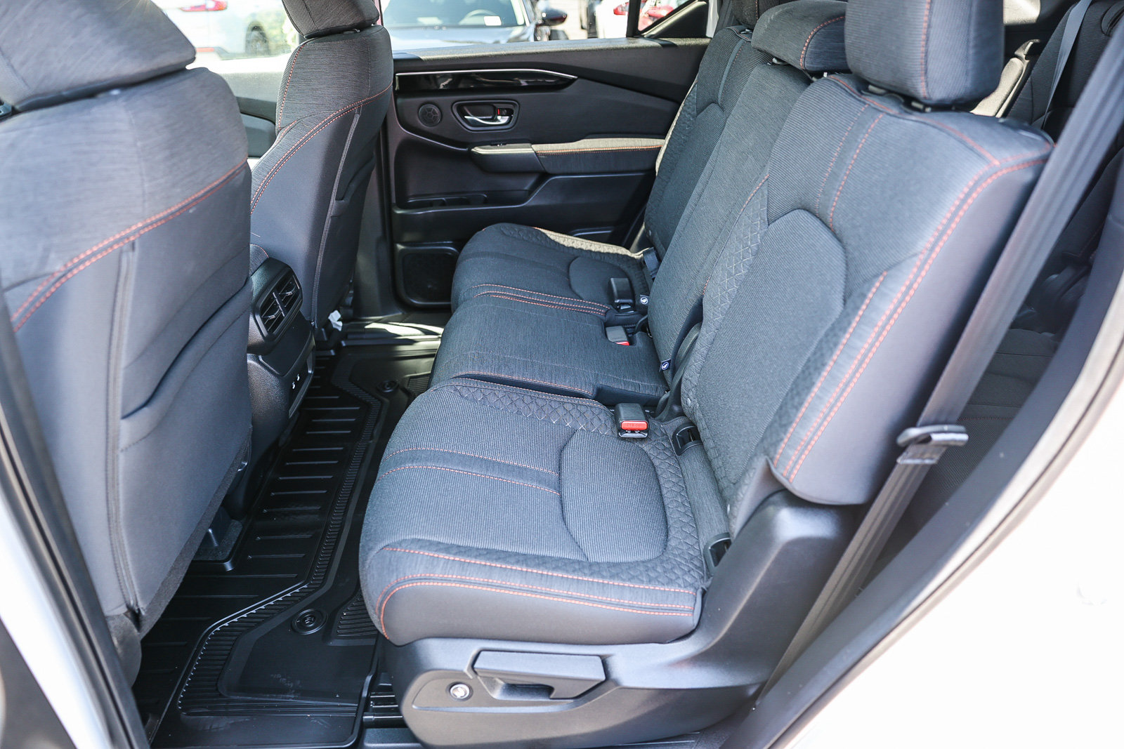 Certified 2026 Honda Pilot Sport image 9