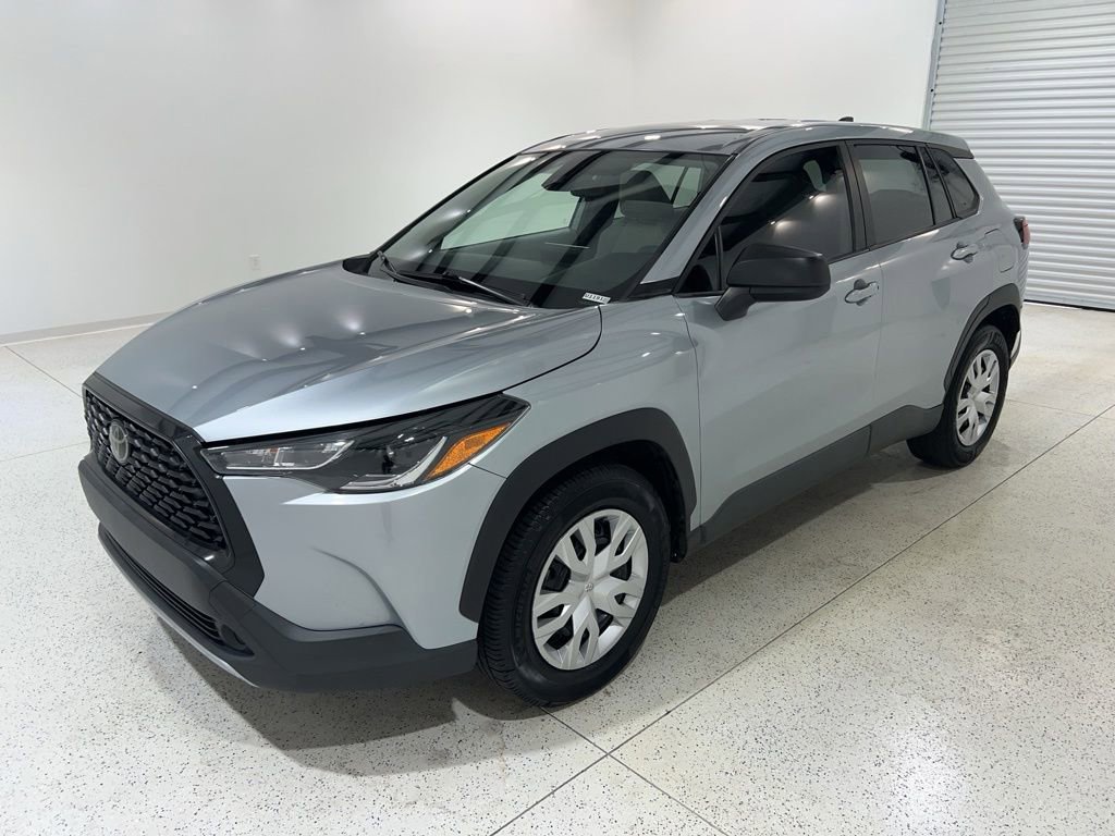 Used 2022 Toyota Corolla Cross L AWD/4WD image 1