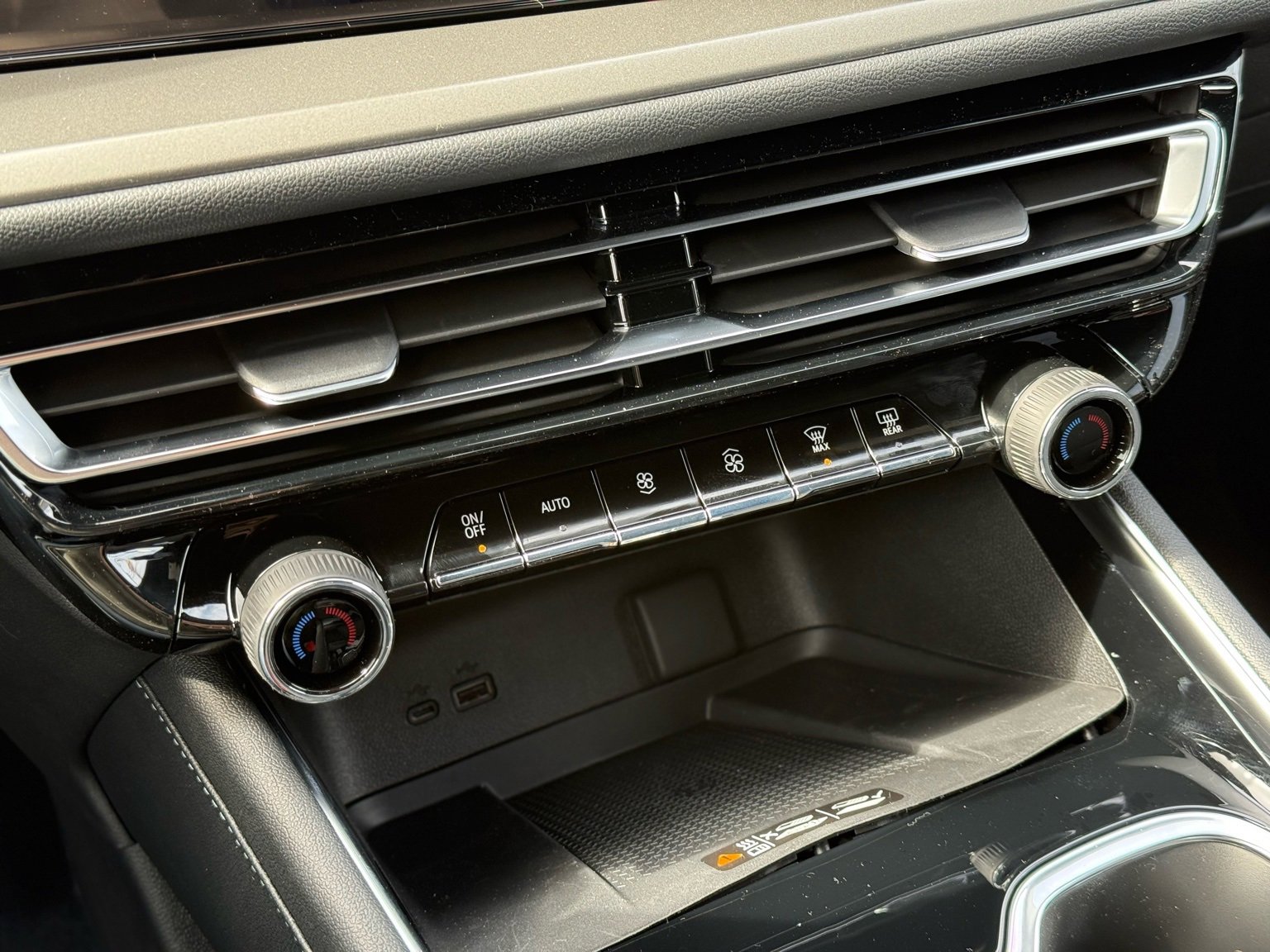 New 2026 Chevrolet Traverse LT image 22