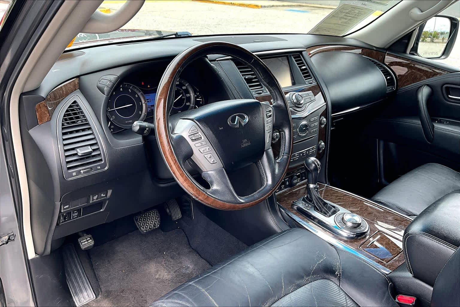 Used 2015 INFINITI QX80 4WD w/ Theater Package image 18