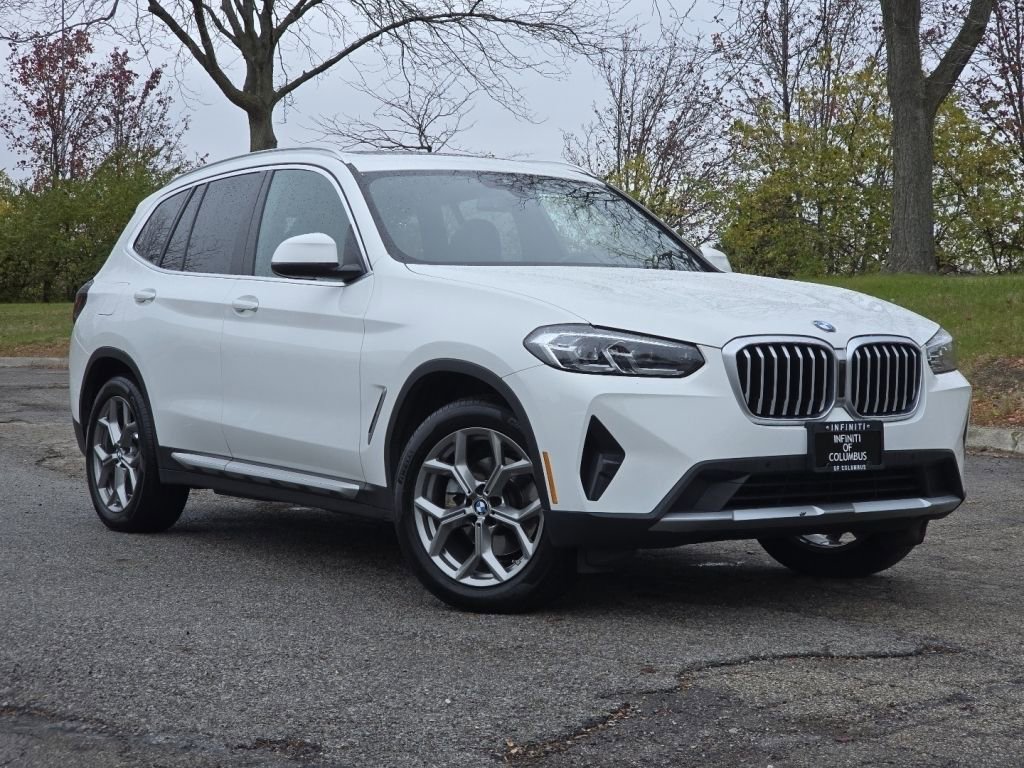 Used 2024 BMW X3 xDrive30i image 2