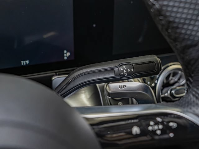 Used 2026 Mercedes-Benz GLB 35 AMG 4MATIC image 17