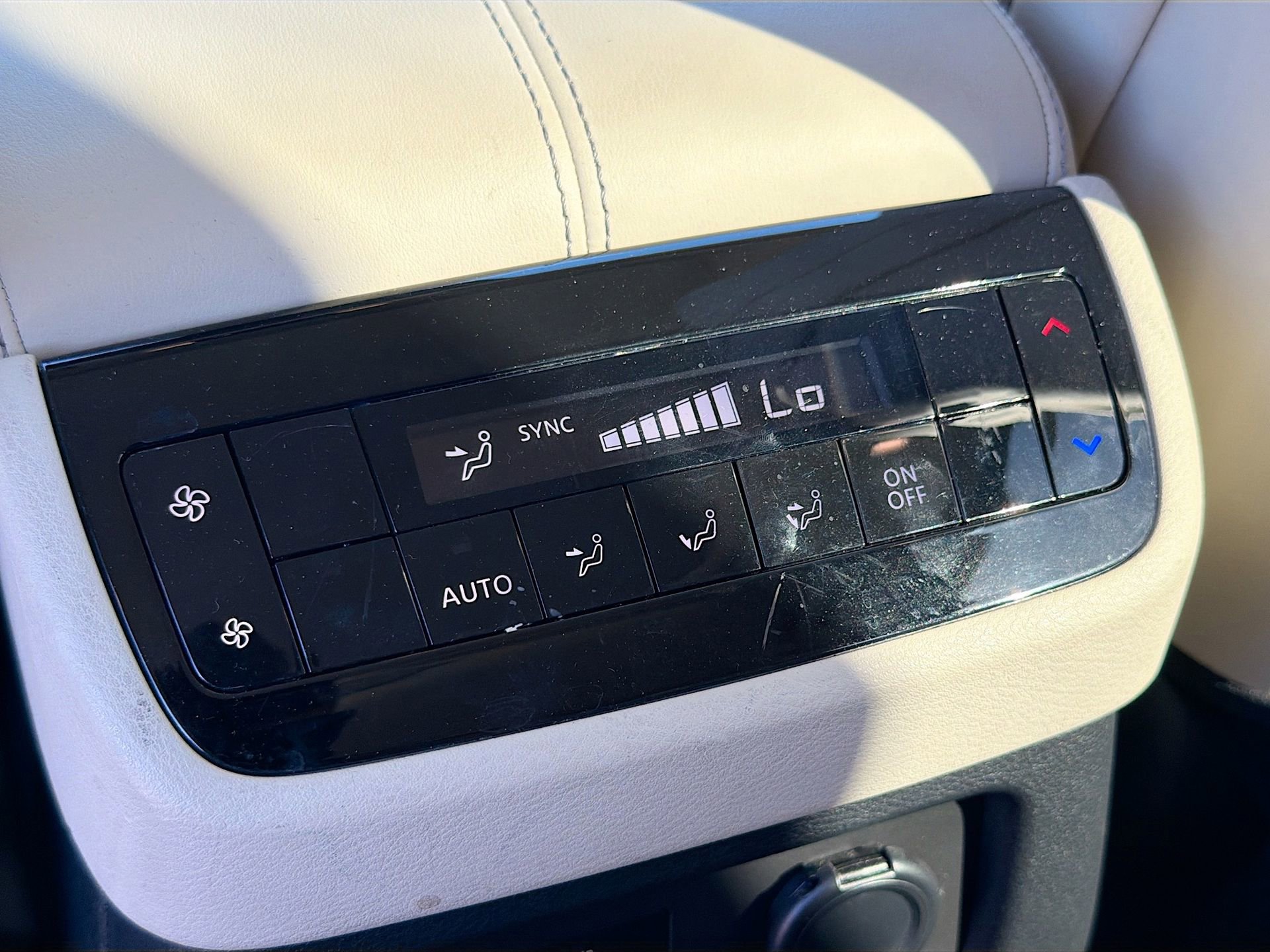 Used 2022 INFINITI QX60 Luxe w/ Cargo Package image 21