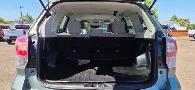 Used 2017 Subaru Forester 2.5i Premium AWD/4WD image 14