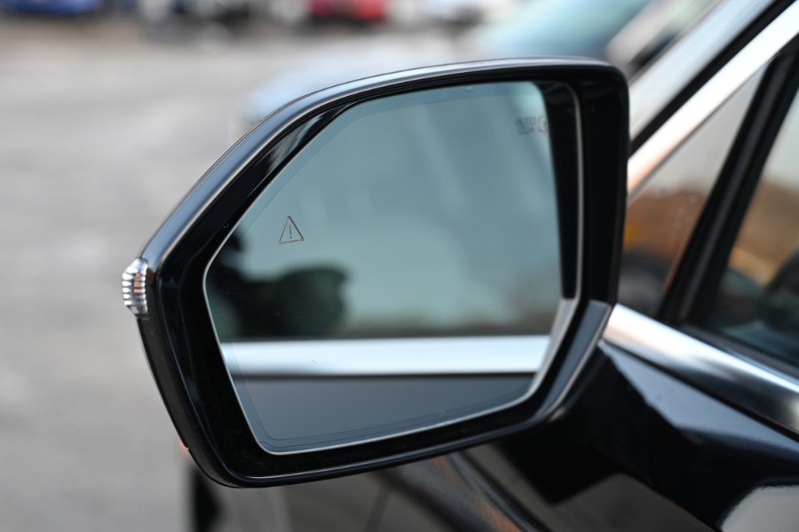 Used 2023 Hyundai Palisade Calligraphy image 13