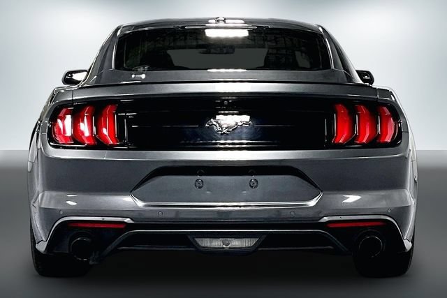 Used 2018 Ford Mustang Coupe w/ Equipment Group 101A RWD image 6