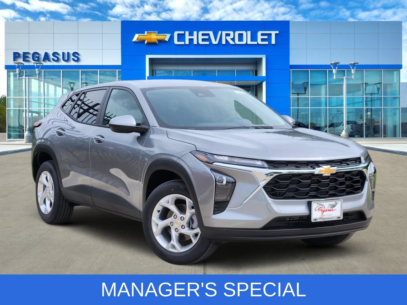 New 2026 Chevrolet Trax LS w/ LS Convenience Package FWD image 1