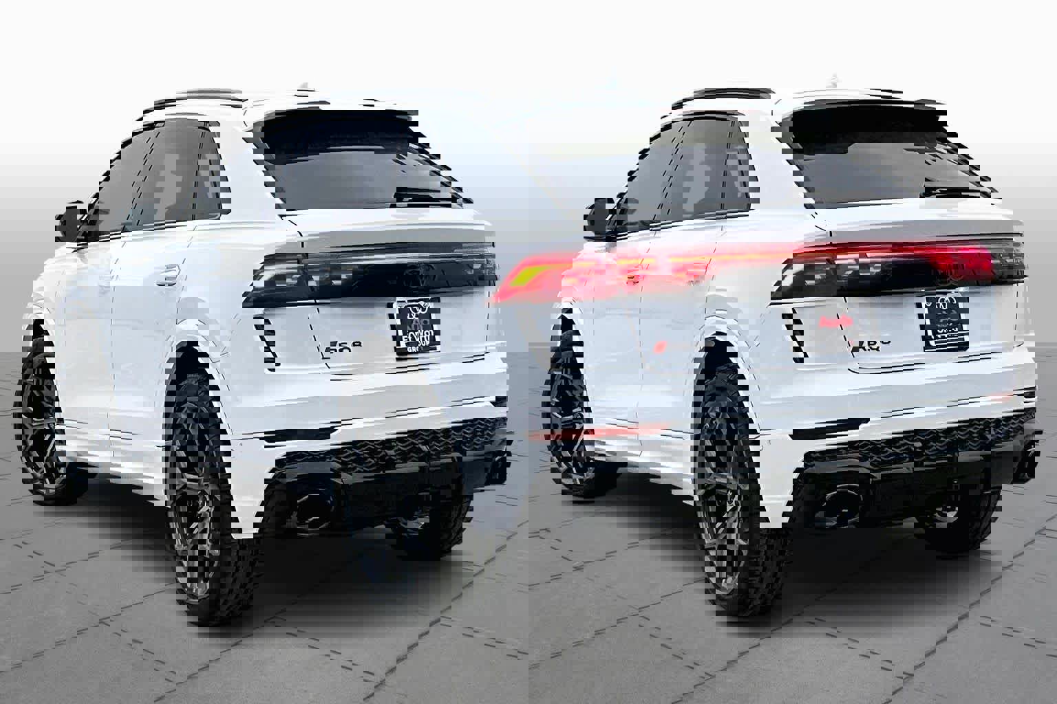 New 2025 Audi RS Q8 performance image 12