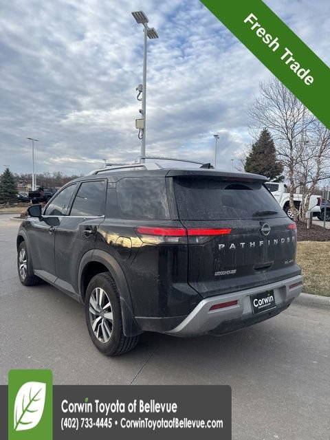 Used 2025 Nissan Pathfinder SL image 6