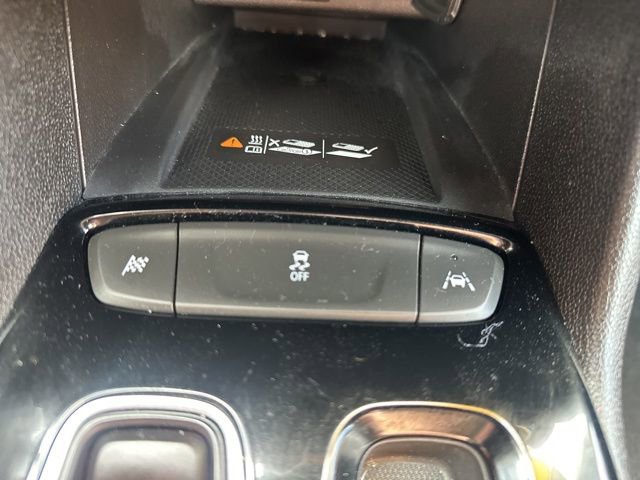 Used 2022 Chevrolet Bolt EUV LT w/ Comfort Package image 19