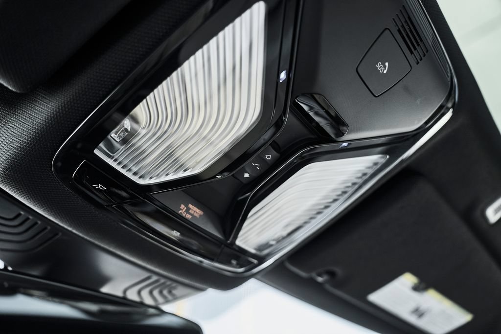 Used 2018 BMW 540i w/ Premium Package RWD image 45