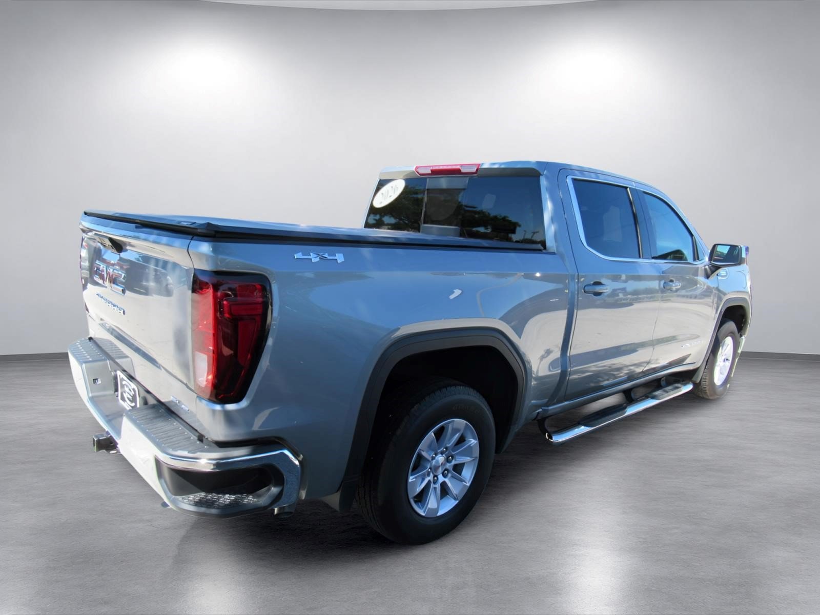 Used 2026 GMC Sierra 1500 SLE w/ Preferred Package AWD/4WD image 6