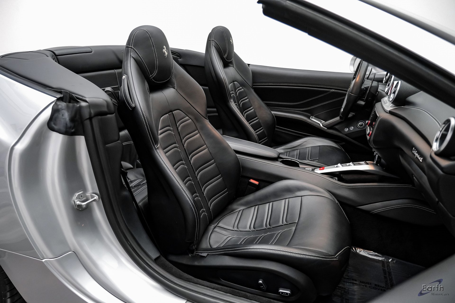 Used 2016 Ferrari California T image 54