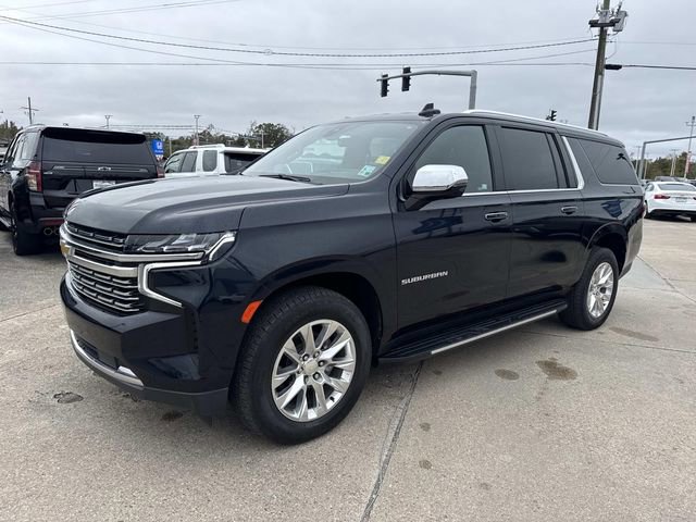 Used 2021 Chevrolet Suburban Premier image 3