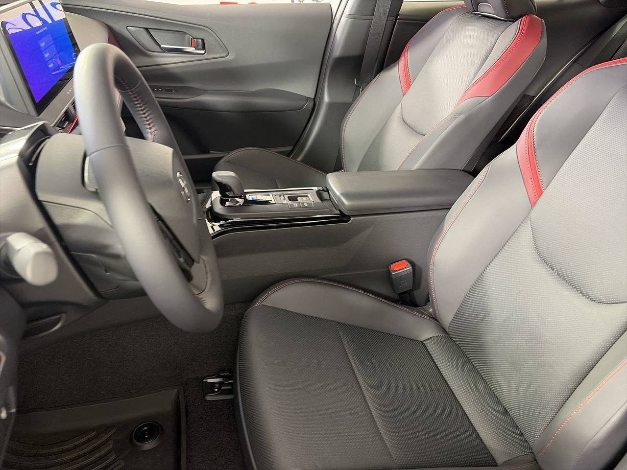 New 2027 Toyota Prius Plug-In Hybrid FWD image 19