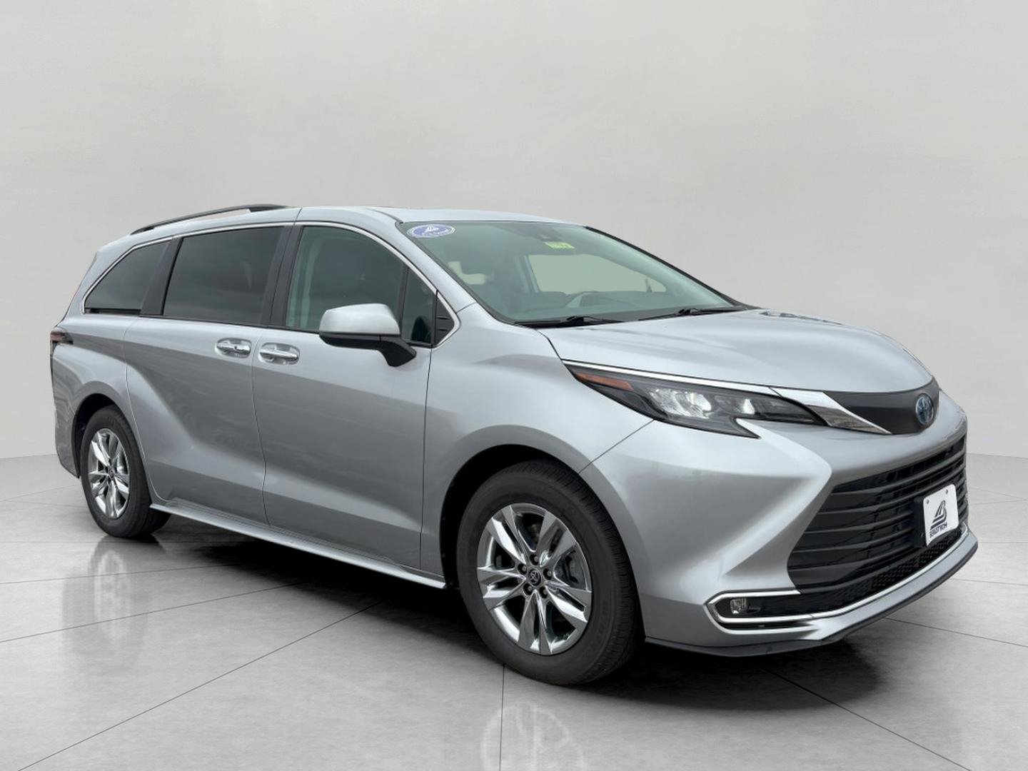 Used 2024 Toyota Sienna XLE