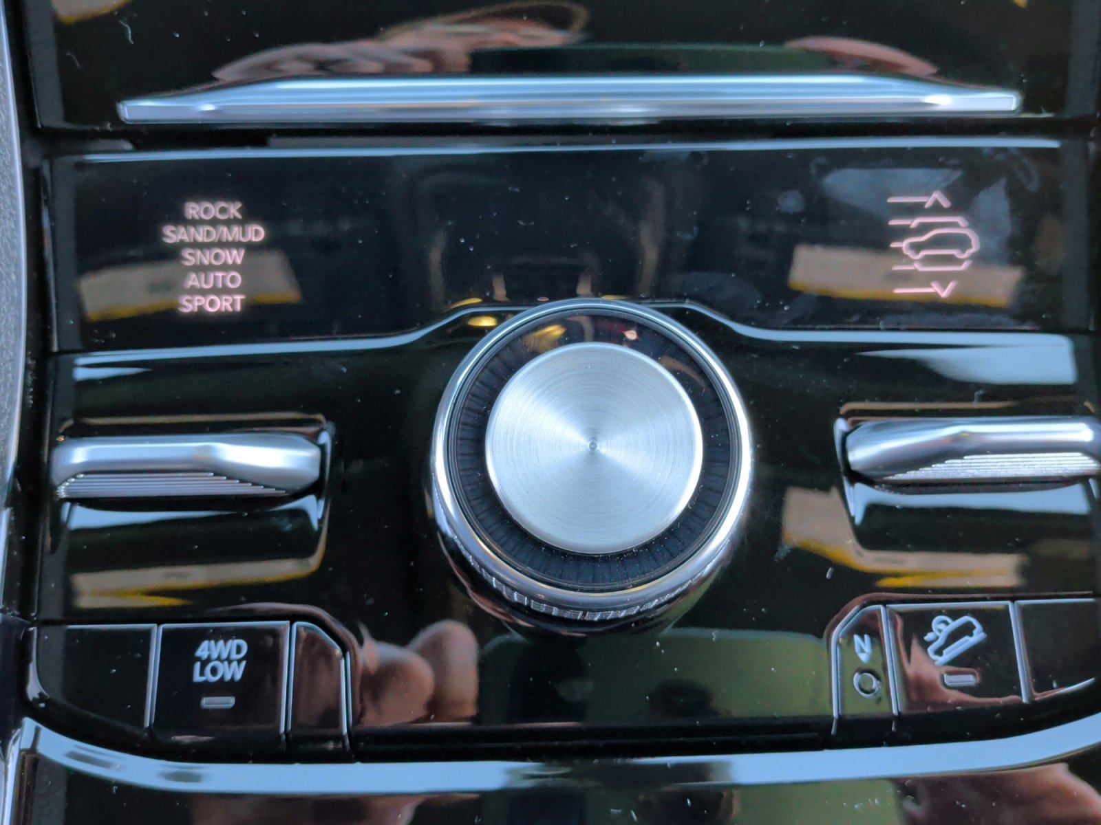 New 2025 Jeep Grand Cherokee L Overland image 19