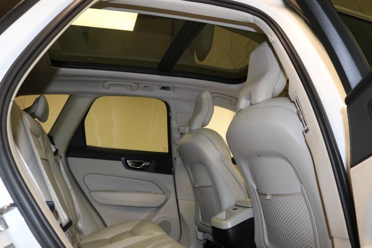 Used 2019 Volvo XC60 T5 Momentum w/ Premium Package AWD/4WD image 79