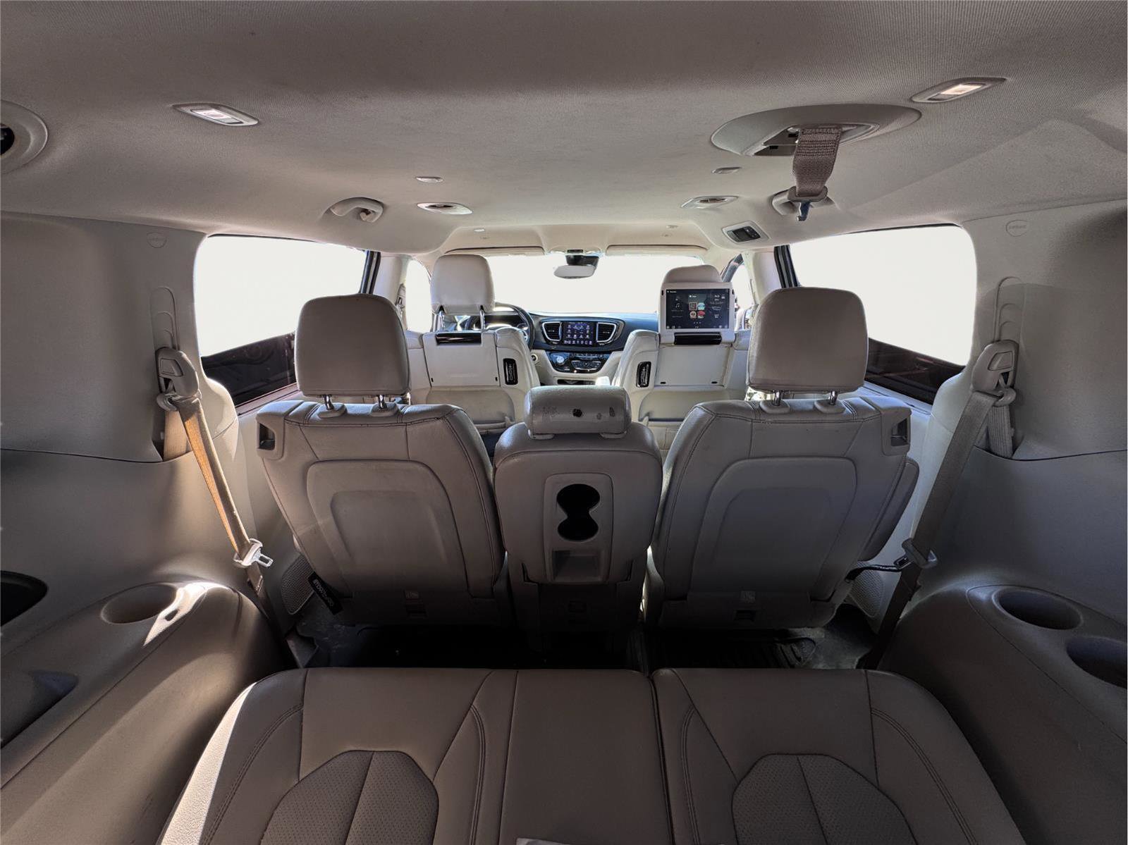 Used 2020 Chrysler Pacifica Touring-L Plus image 7