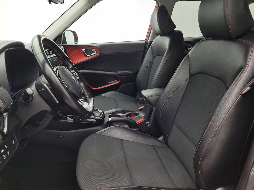 Used 2021 Kia Soul Turbo FWD image 17