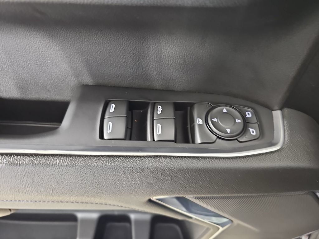 Certified 2024 Chevrolet Silverado 1500 LT AWD/4WD image 33