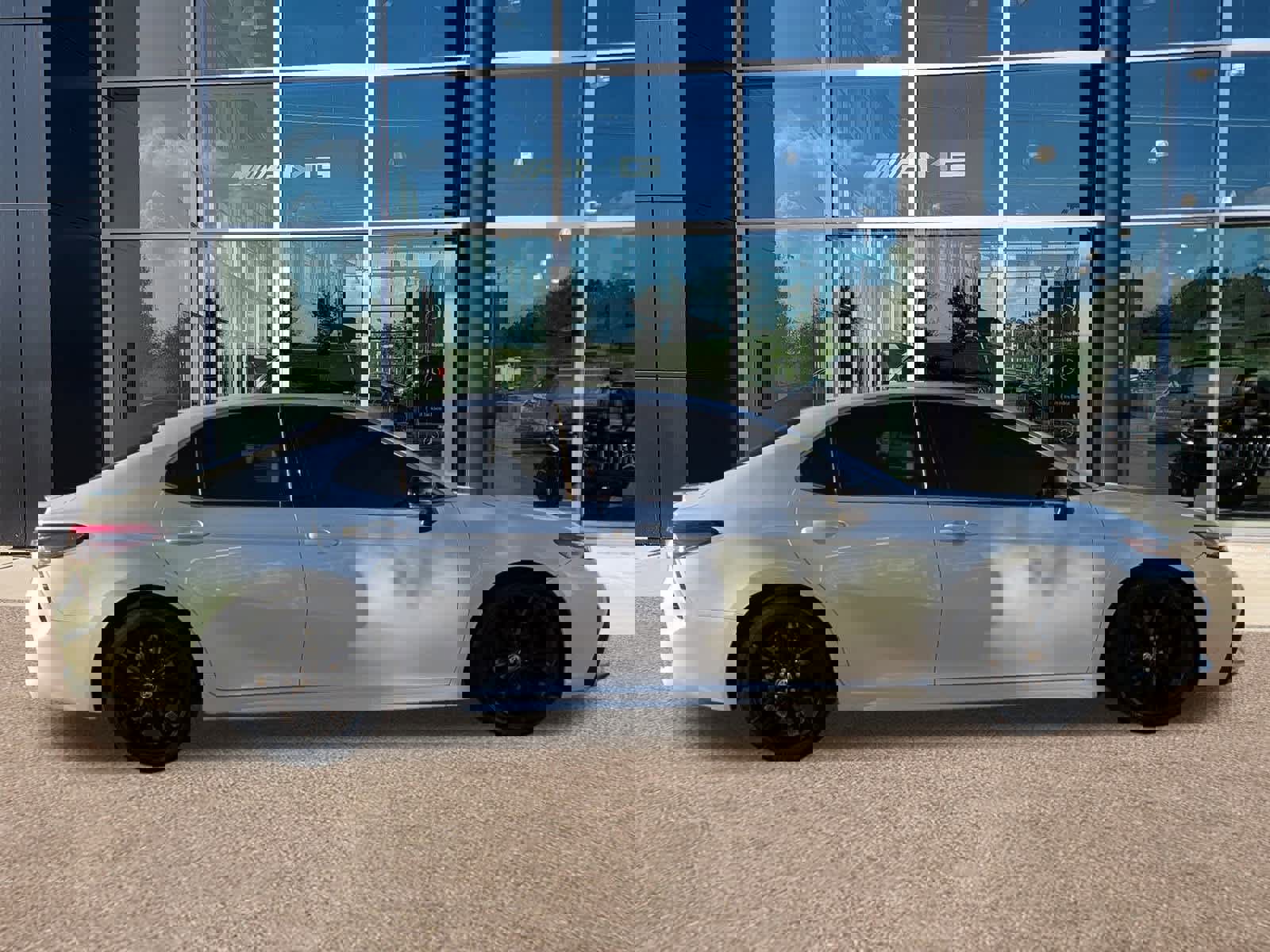 Used 2021 Toyota Camry XSE image 6