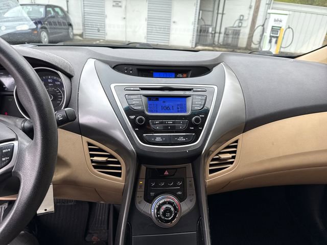 Used 2013 Hyundai Elantra GLS w/ Preferred Pkg image 21