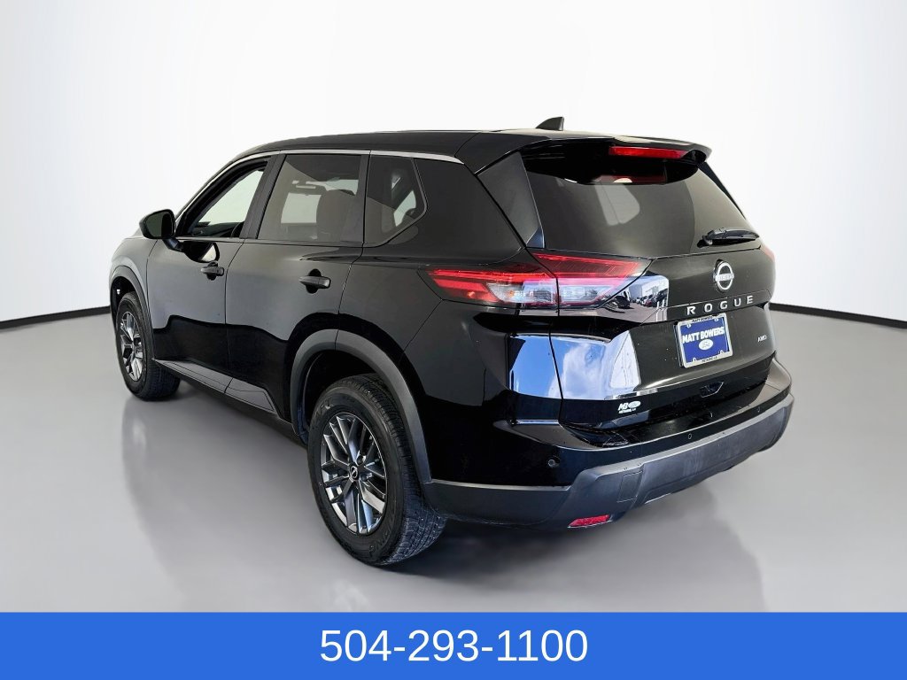 Used 2024 Nissan Rogue S AWD/4WD image 9